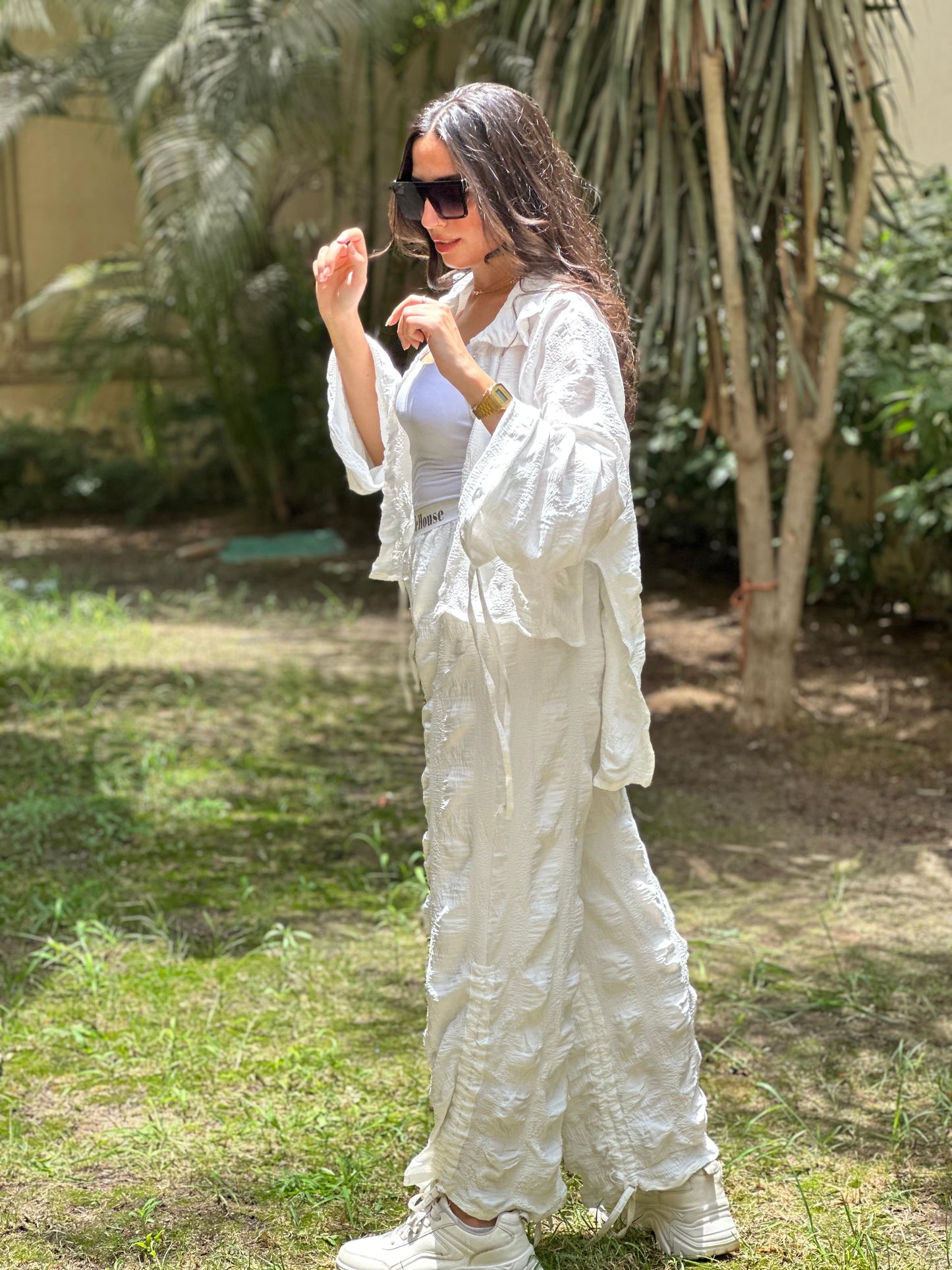 The white set